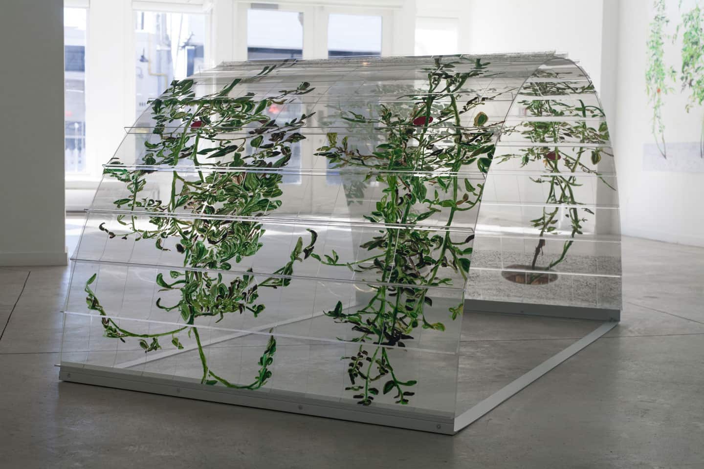 <u>Alex Fischer</u>, <em>VII 6000 Arch</em>, 2015, a 82 × 48 × 44 inch acrylic, aluminum, and steel arch with (240) 4 × 6 inch acrylic painted panels